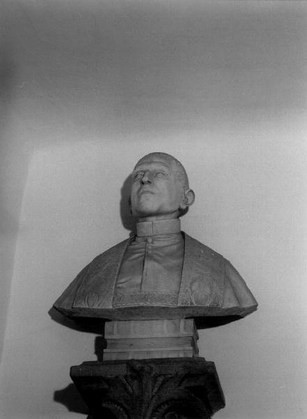 sacerdote (scultura, elemento d'insieme) - bottega genovese (sec. XIX)