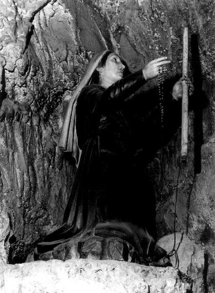 Santa Bernardette (statua, elemento d'insieme) - bottega ligure (fine/inizio secc. XIX/ XX)