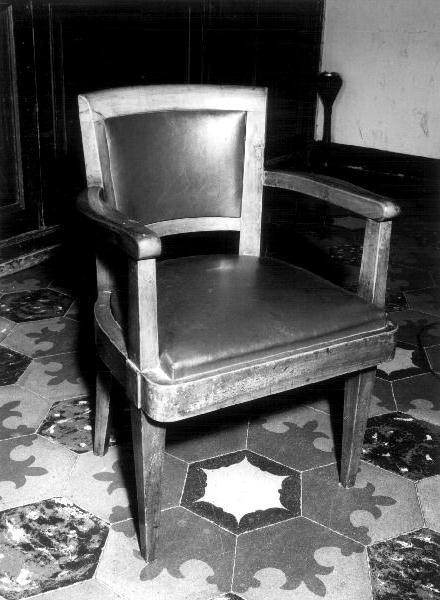 poltrona, opera isolata - bottega italiana (prima metà sec. XX)