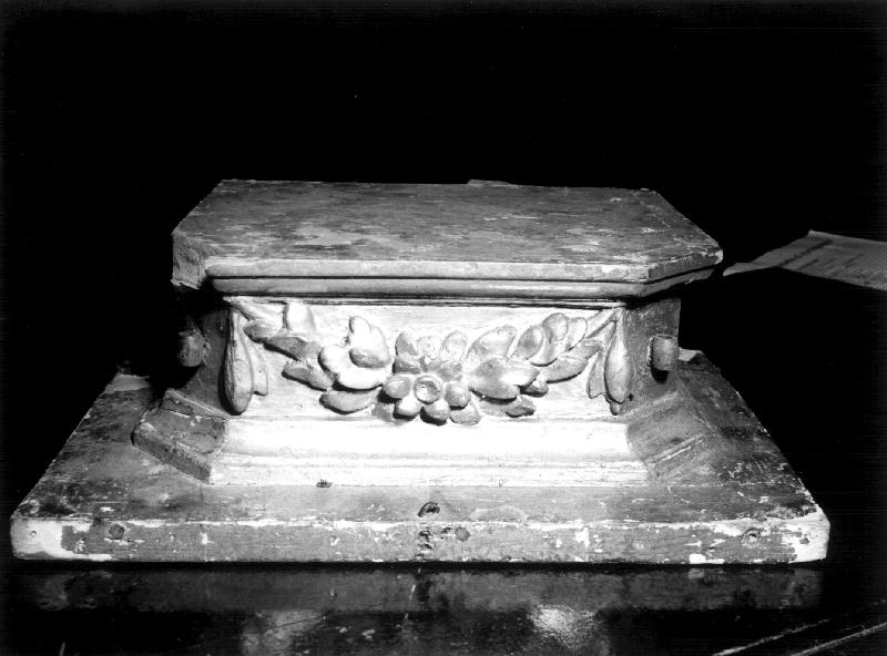 motivi decorativi floreali (piedistallo, opera isolata) - bottega ligure (prima metà sec. XIX)