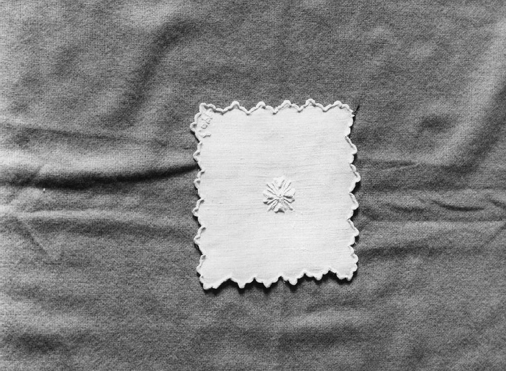 palla, opera isolata - manifattura ligure (secc. XIX/ XX)