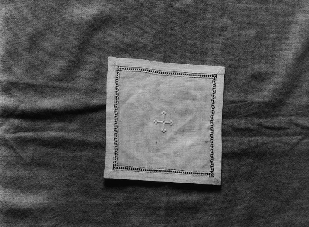 palla, opera isolata - manifattura ligure (secondo quarto sec. XX)