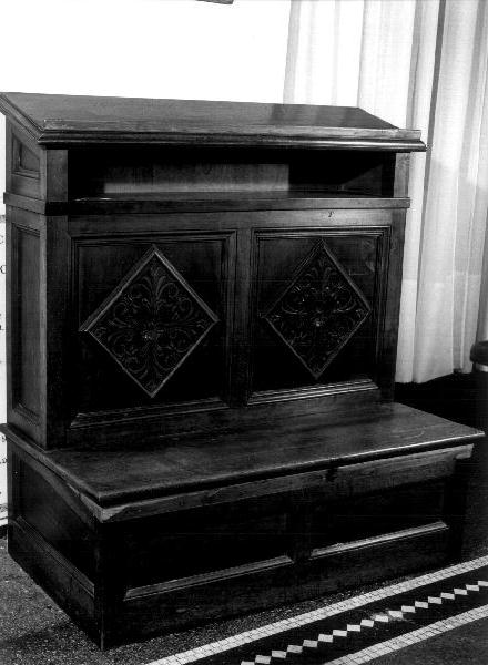 motivi decorativi geometrici (inginocchiatoio, elemento d'insieme) - bottega ligure (secondo quarto sec. XX)