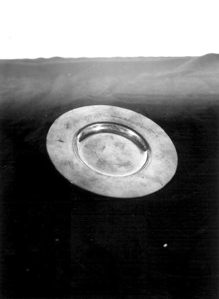 patena, elemento d'insieme - bottega ligure (prima metà sec. XX)