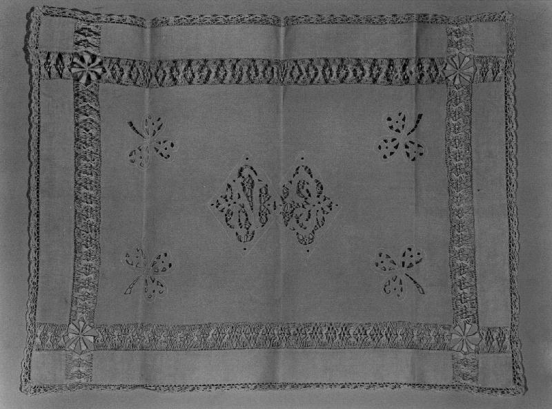 tovaglia d'altare, opera isolata - manifattura ligure (seconda metà sec. XIX)