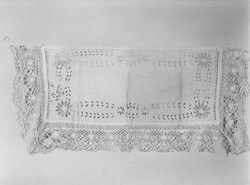 tovaglia d'altare, opera isolata - manifattura ligure (seconda metà sec. XIX)