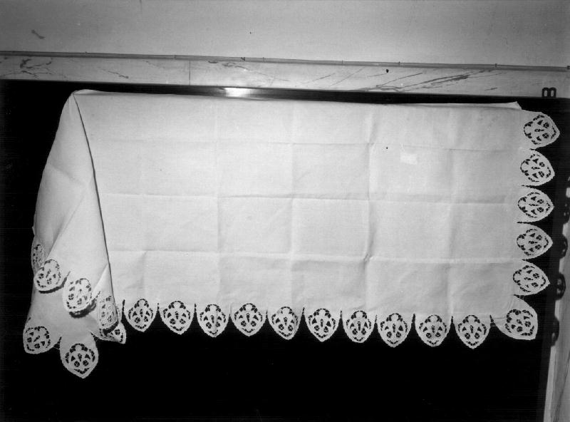 tovaglia d'altare, opera isolata - manifattura ligure (fine/inizio secc. XIX/ XX)