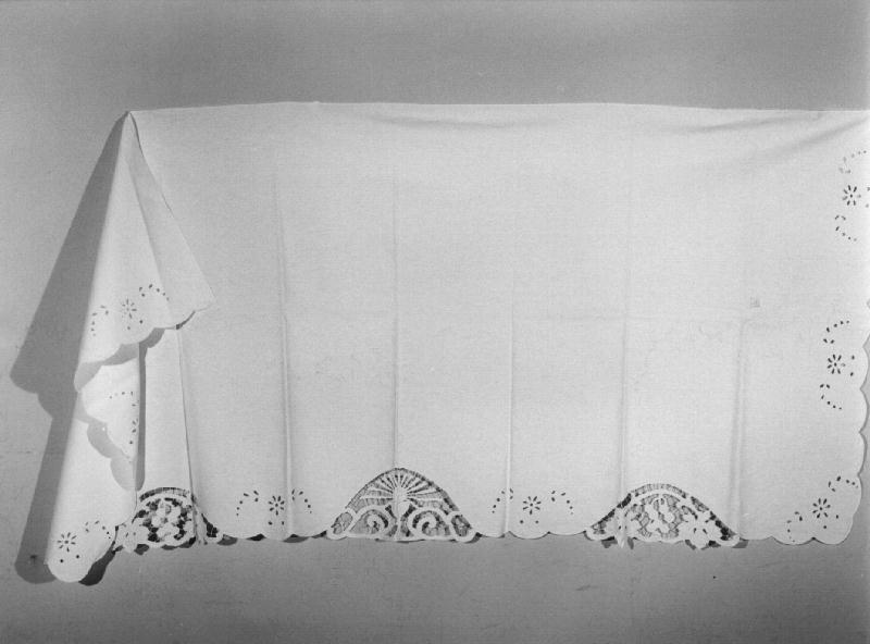 tovaglia d'altare, opera isolata - manifattura ligure (primo quarto sec. XX)