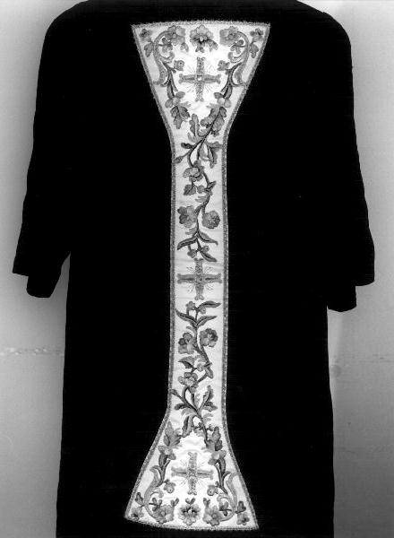 motivi decorativi floreali/ croce (manipolo, elemento d'insieme) - manifattura ligure (ultimo quarto sec. XVIII)