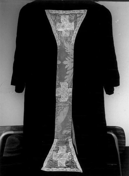 croce/ motivi decorativi floreali (manipolo, elemento d'insieme) - manifattura ligure (metà sec. XVIII)