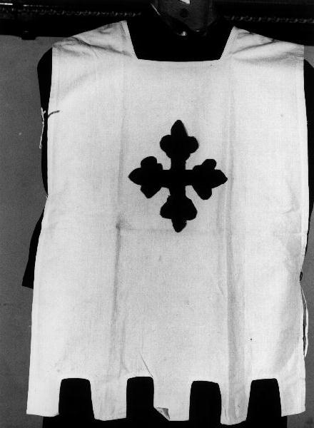 croce (tunica, serie) - manifattura ligure (prima metà sec. XX)