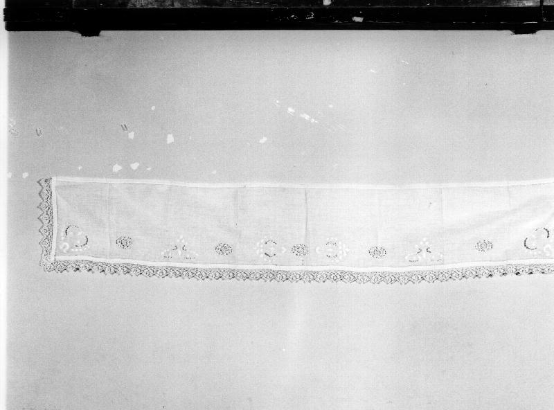 tovaglia, opera isolata - manifattura ligure (fine/inizio secc. XIX/ XX)