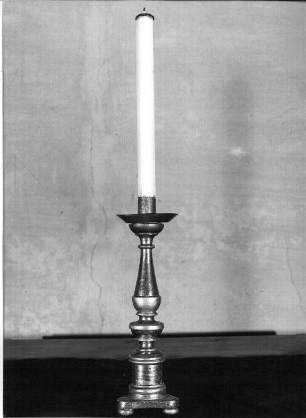 candeliere d'altare, coppia - bottega ligure (ultimo quarto sec. XIX)