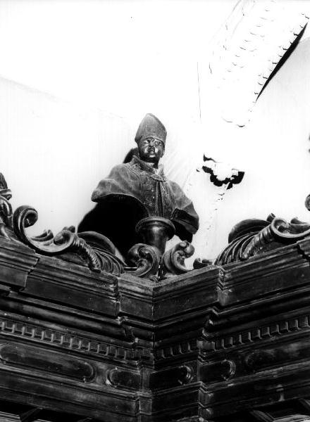 Santo vescovo (busto, elemento d'insieme) - bottega ligure (fine/inizio secc. XVII/ XVIII)