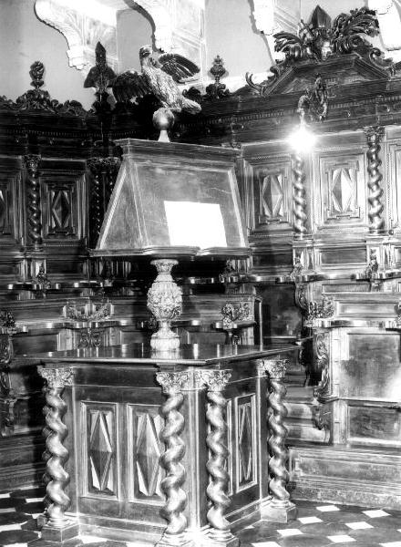 simbolo di San Giovanni Evangelista: aquila/ leoni/ festoni (badalone, opera isolata) - bottega ligure (fine/inizio secc. XVII/ XVIII)