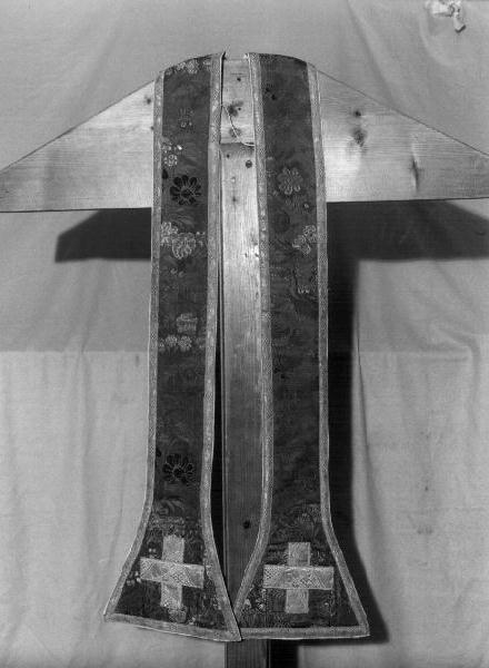 MOTIVI DECORATIVI FLOREALI (stola, elemento d'insieme) - manifattura ligure (sec. XIX)