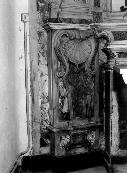 motivo decorativo a valve di conchiglia (decorazione plastica, serie) - bottega ligure (primo quarto sec. XVIII)