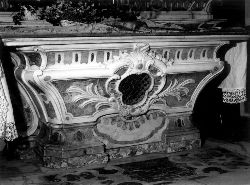 altare, insieme - bottega ligure (metà sec. XVIII)