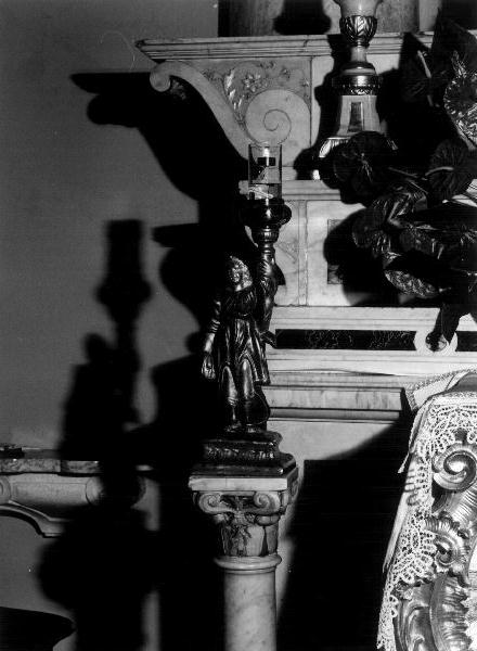 ANGELO REGGICANDELABRO (scultura, coppia) - bottega ligure (secc. XVIII/ XIX)