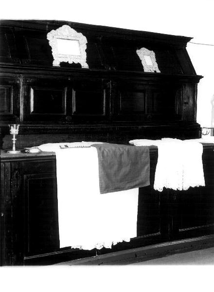 MOTIVI DECORATIVI GEOMETRICI (armadio da sacrestia, opera isolata) - bottega ligure (prima metà sec. XIX)