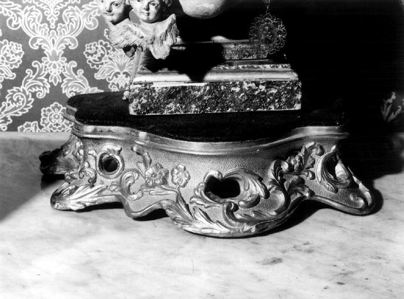 MOTIVI DECORATIVI FLOREALI (base di scultura, opera isolata) - bottega ligure (prima metà sec. XIX)