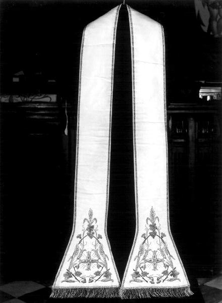 simboli eucaristici/ croce (stola, elemento d'insieme) - manifattura ligure (primo quarto sec. XX)