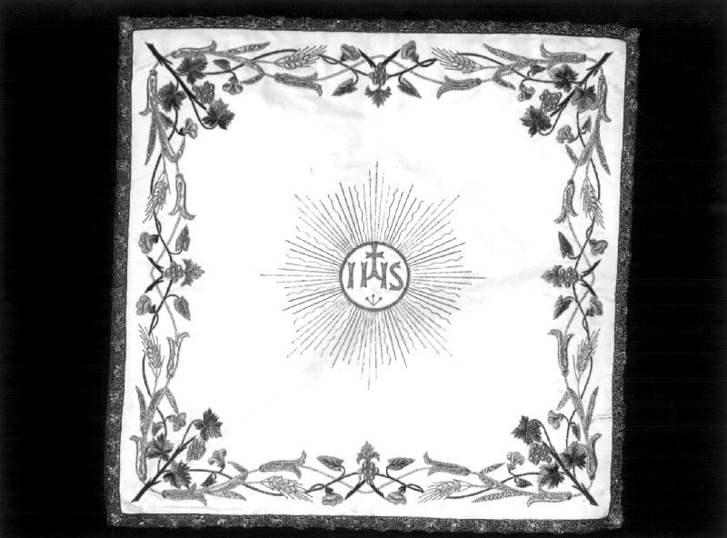 simboli eucaristici (velo di calice, elemento d'insieme) - manifattura ligure (primo quarto sec. XX)