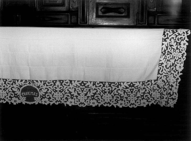 motivi decorativi vegetali (tovaglia d'altare, opera isolata) - manifattura ligure (primo quarto sec. XX)