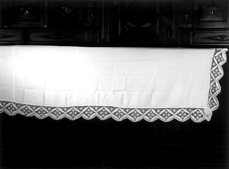 tovaglia d'altare, opera isolata - manifattura ligure (primo quarto sec. XX)