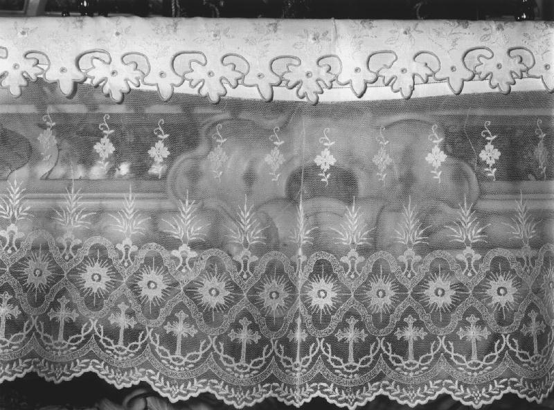 tovaglia d'altare, elemento d'insieme - manifattura ligure (prima metà sec. XX)