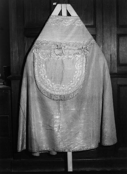 piviale, elemento d'insieme - manifattura ligure (seconda metà sec. XVIII)