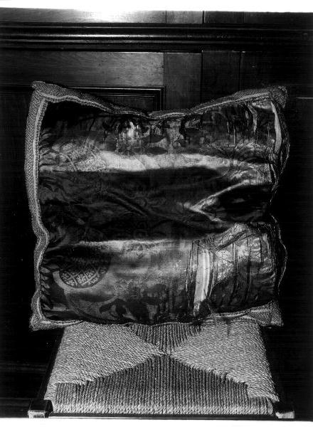 cuscino, opera isolata - manifattura ligure (prima metà sec. XIX)