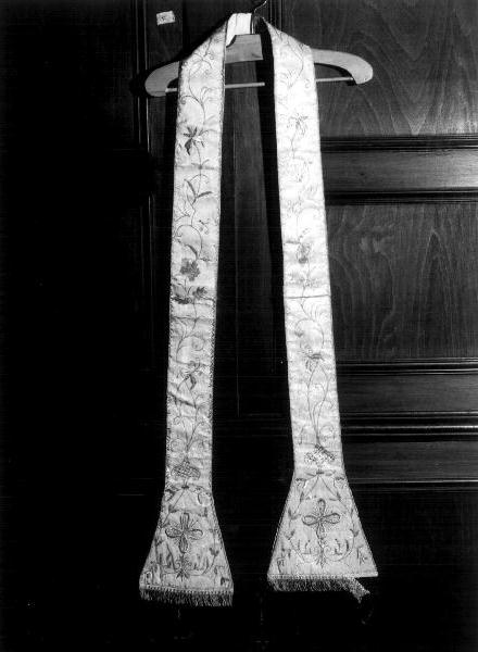 motivi decorativi floreali (stola, elemento d'insieme) - manifattura ligure (seconda metà sec. XIX)