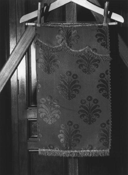 tendina, coppia - manifattura ligure (secondo quarto sec. XX)