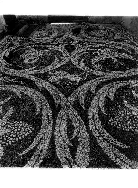 MOTIVI DECORATIVI FLOREALI/ AQUILA/ LEONE/ PELLICANO (decorazione musiva, opera isolata) - PRODUZIONE GENOVESE (metà sec. XVII)