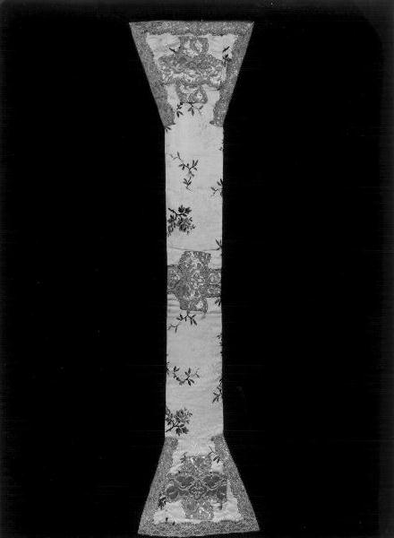 fiori/ croce (manipolo, elemento d'insieme) - manifattura ligure (seconda metà sec. XIX)