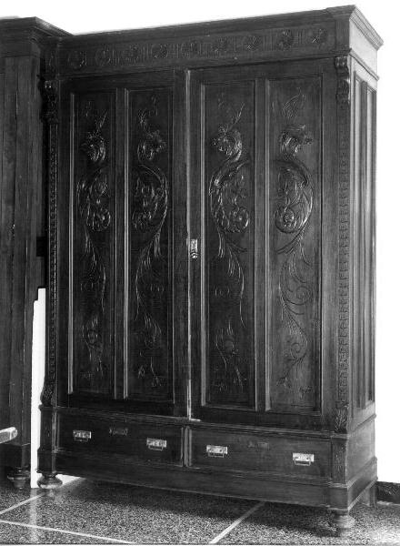 armadio, opera isolata - bottega ligure (ultimo quarto sec. XIX)