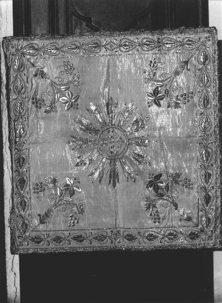 velo di calice, elemento d'insieme - manifattura ligure (ultimo quarto sec. XIX)