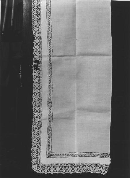tovaglia d'altare, opera isolata - manifattura ligure (primo quarto sec. XX)