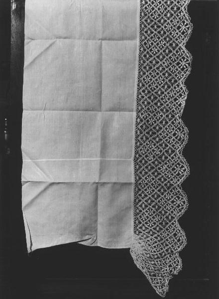 tovaglia d'altare, opera isolata - manifattura ligure (prima metà sec. XX)