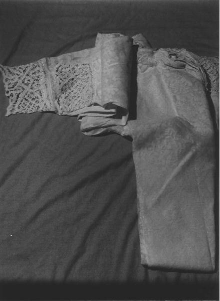 camice, opera isolata - manifattura ligure (seconda metà sec. XIX)