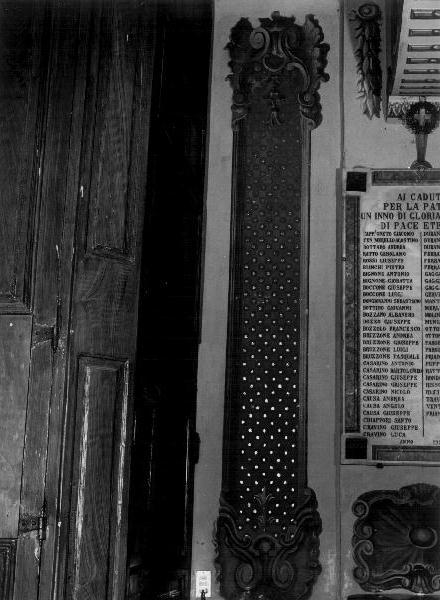 motivi decorativi floreali/ motivi decorativi a volute (lesena, opera isolata) - bottega ligure (sec. XIX)