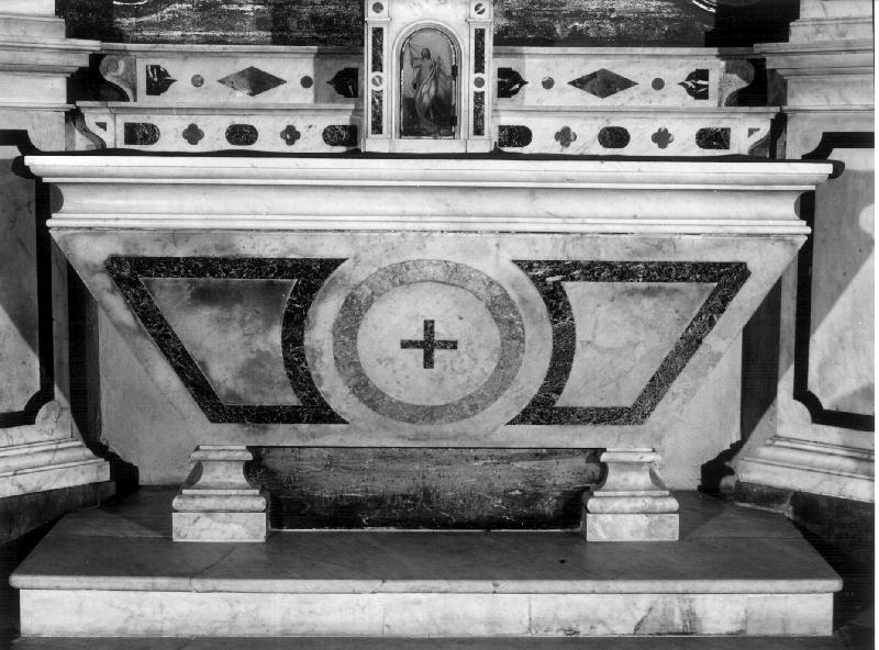 CROCE/ MOTIVI DECORATIVI GEOMETRICI (altare, elemento d'insieme) - bottega ligure (prima metà sec. XVIII)