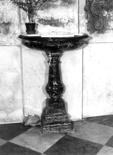 acquasantiera - a fusto, opera isolata - bottega ligure (sec. XIX)