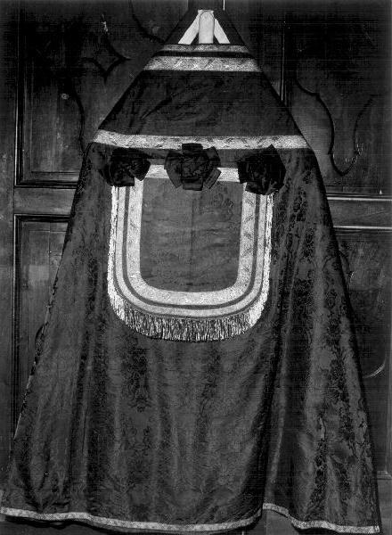 MOTIVO DECORATIVO FLOREALE (piviale, opera isolata) - manifattura ligure (sec. XIX)