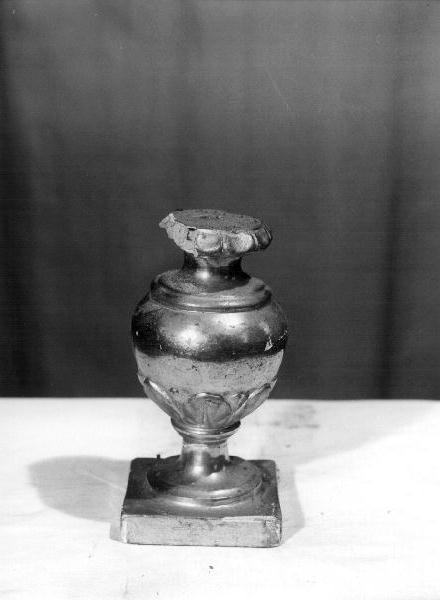 motivi decorativi vegetali (portacandelabro, opera isolata) - bottega ligure (secc. XVIII/ XIX)