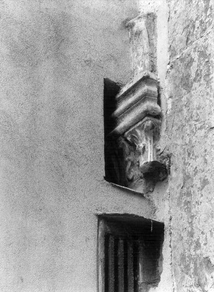 capitello, opera isolata - bottega genovese (sec. XV)