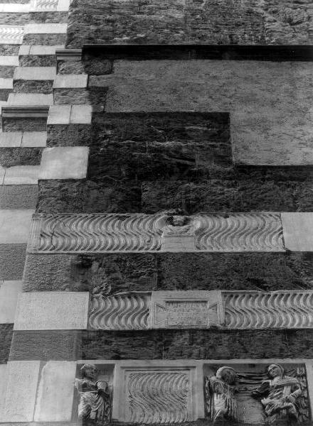 busto maschile (rilievo, opera isolata) - bottega romana (fine/inizio secc. III/ IV)