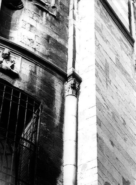 semicapitello, coppia - bottega ligure (primo quarto sec. XIV)