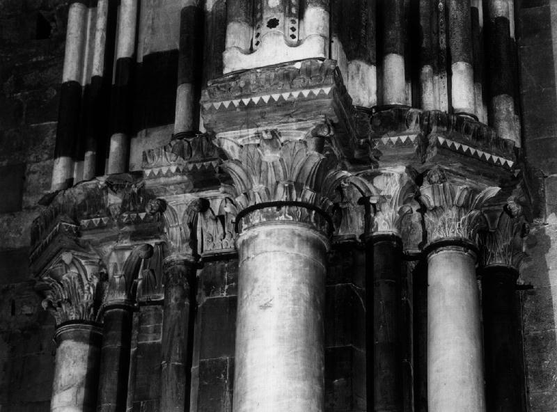 capitello, opera isolata - bottega francese (sec. XIII)